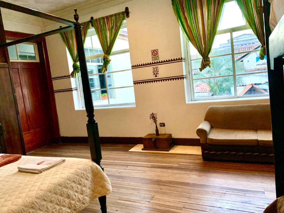 Hostal Yakumama كوينكا المظهر الخارجي الصورة