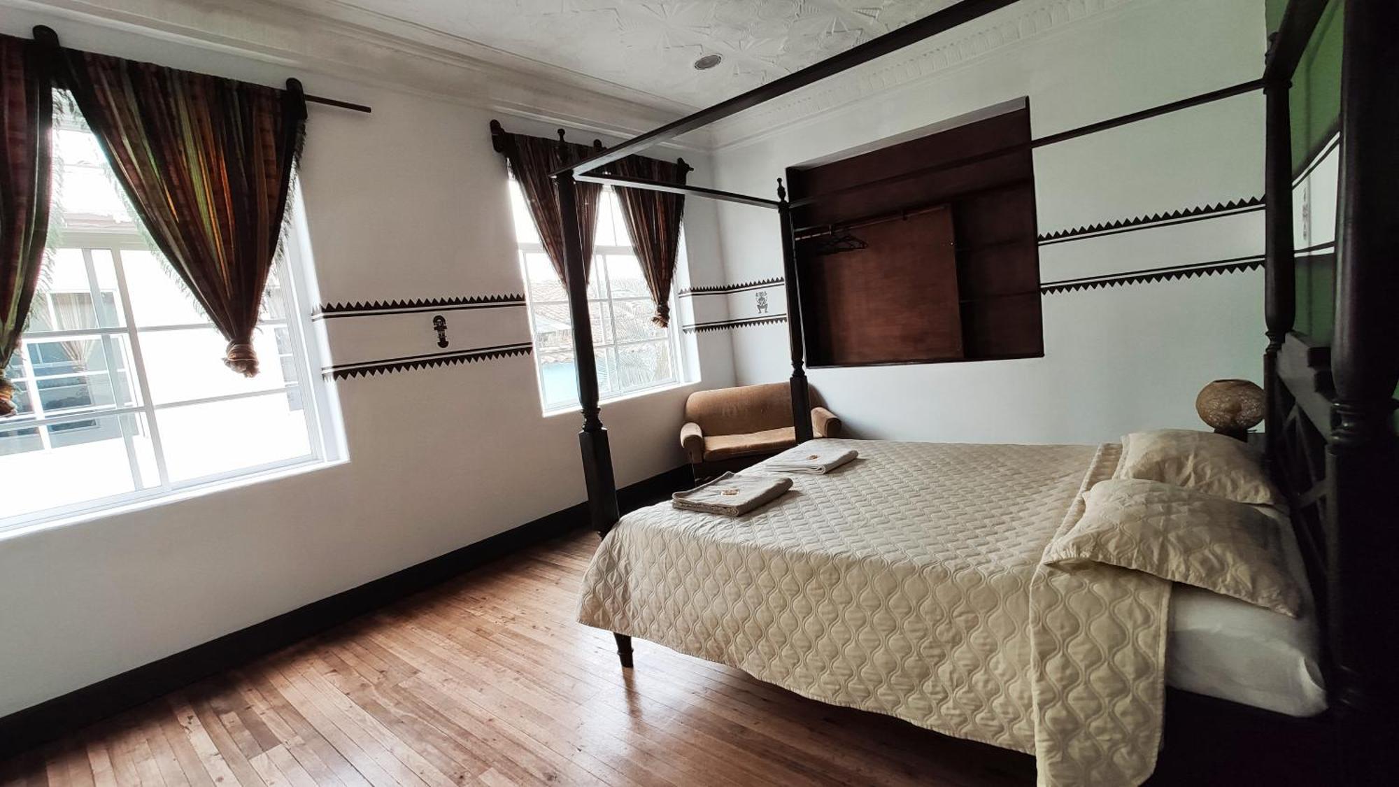 Hostal Yakumama كوينكا الغرفة الصورة